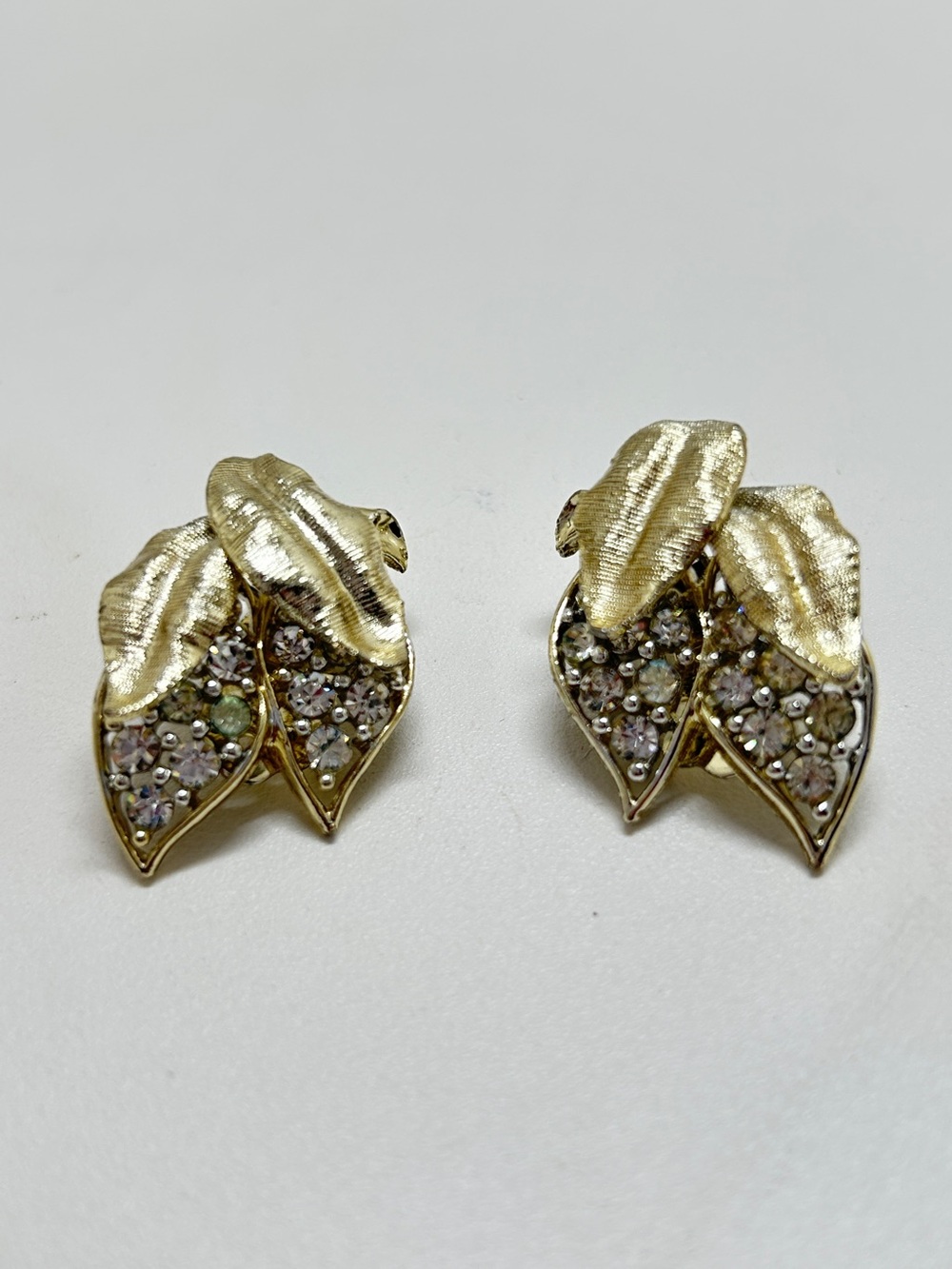 Lisner, Vintage Gold Leaf And Clear Crystal Earrings, Clips